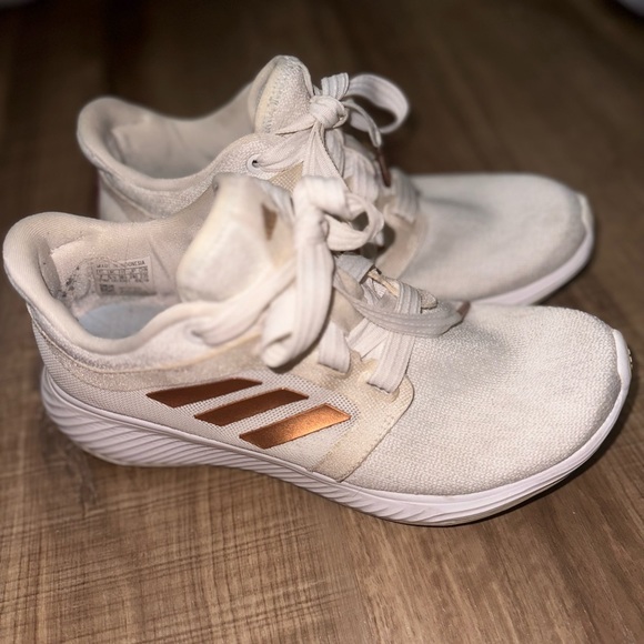 Adidas Edge Lux 3 Shoes - Picture 4 of 6